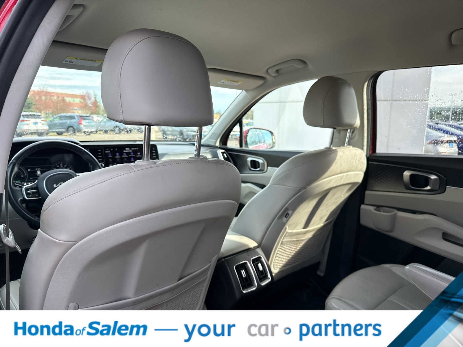 Used 2023 Kia Sorento EX AWD/4WD image 12