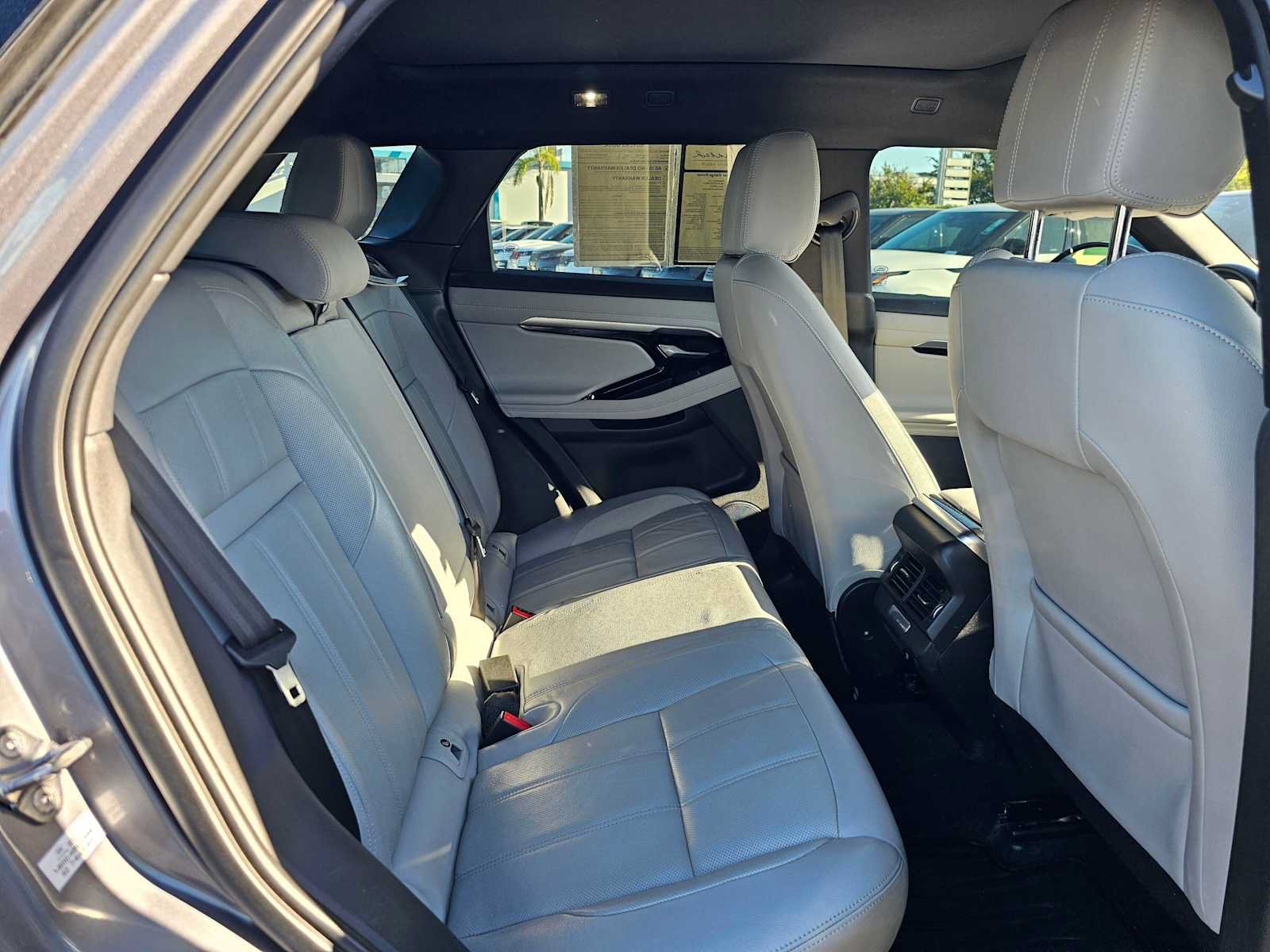 Used 2020 Land Rover Range Rover Evoque SE AWD/4WD image 12