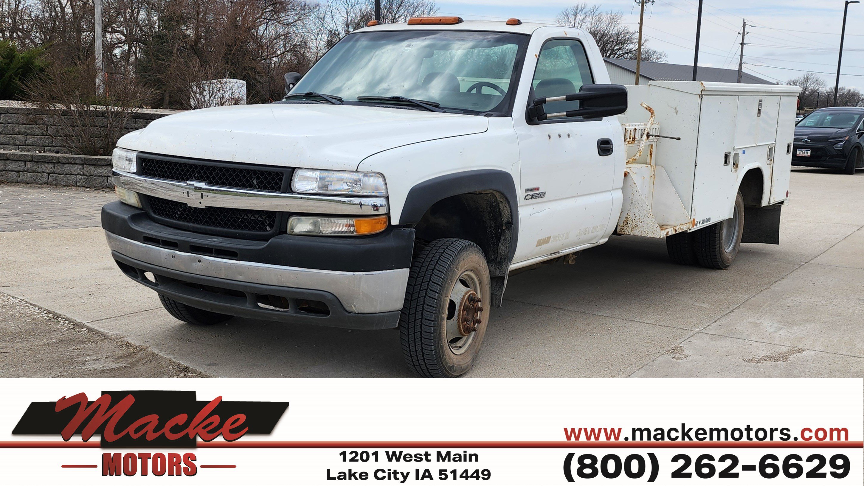Used 2002 Chevrolet Silverado 3500 2WD Regular Cab image 1