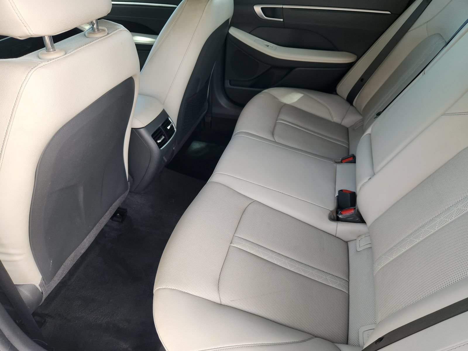 Used 2025 Hyundai Sonata Limited FWD image 39