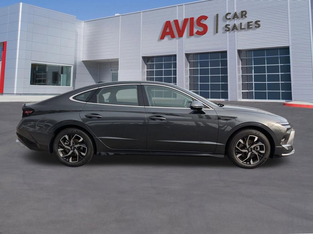 Used 2025 Hyundai Sonata SEL FWD image 7