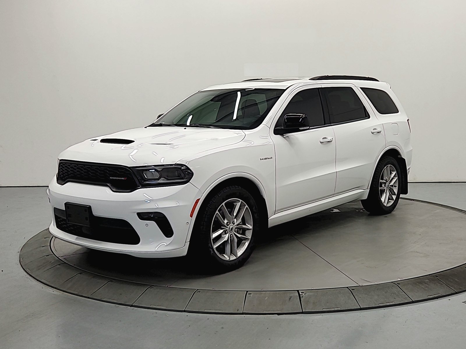 Used 2023 Dodge Durango R/T AWD/4WD image 4