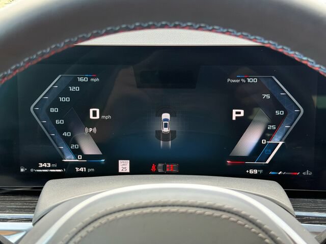 Used 2025 BMW X5 M60i AWD/4WD image 32