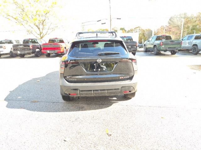New 2026 Nissan Kicks SR w/ Cold Weather Package image 6