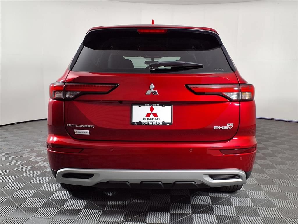 Used 2024 Mitsubishi Outlander SE AWD/4WD image 6