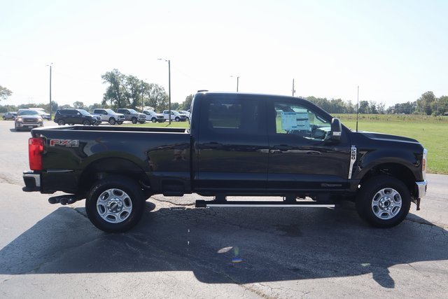 New 2026 Ford F250 XLT w/ FX4 Off-Road Package image 21