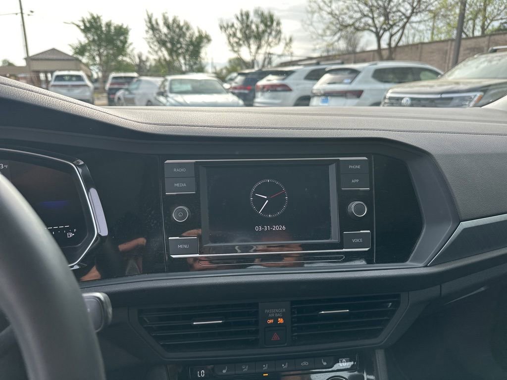 Used 2024 Volkswagen Jetta SE image 20