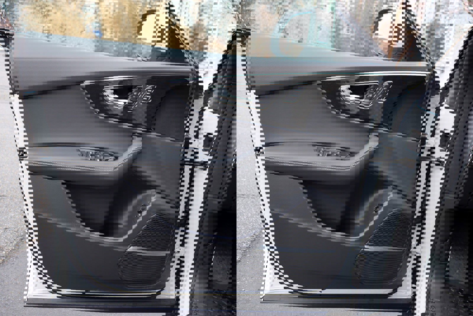 Used 2025 Audi Q8 Prestige w/ Prestige Package image 22