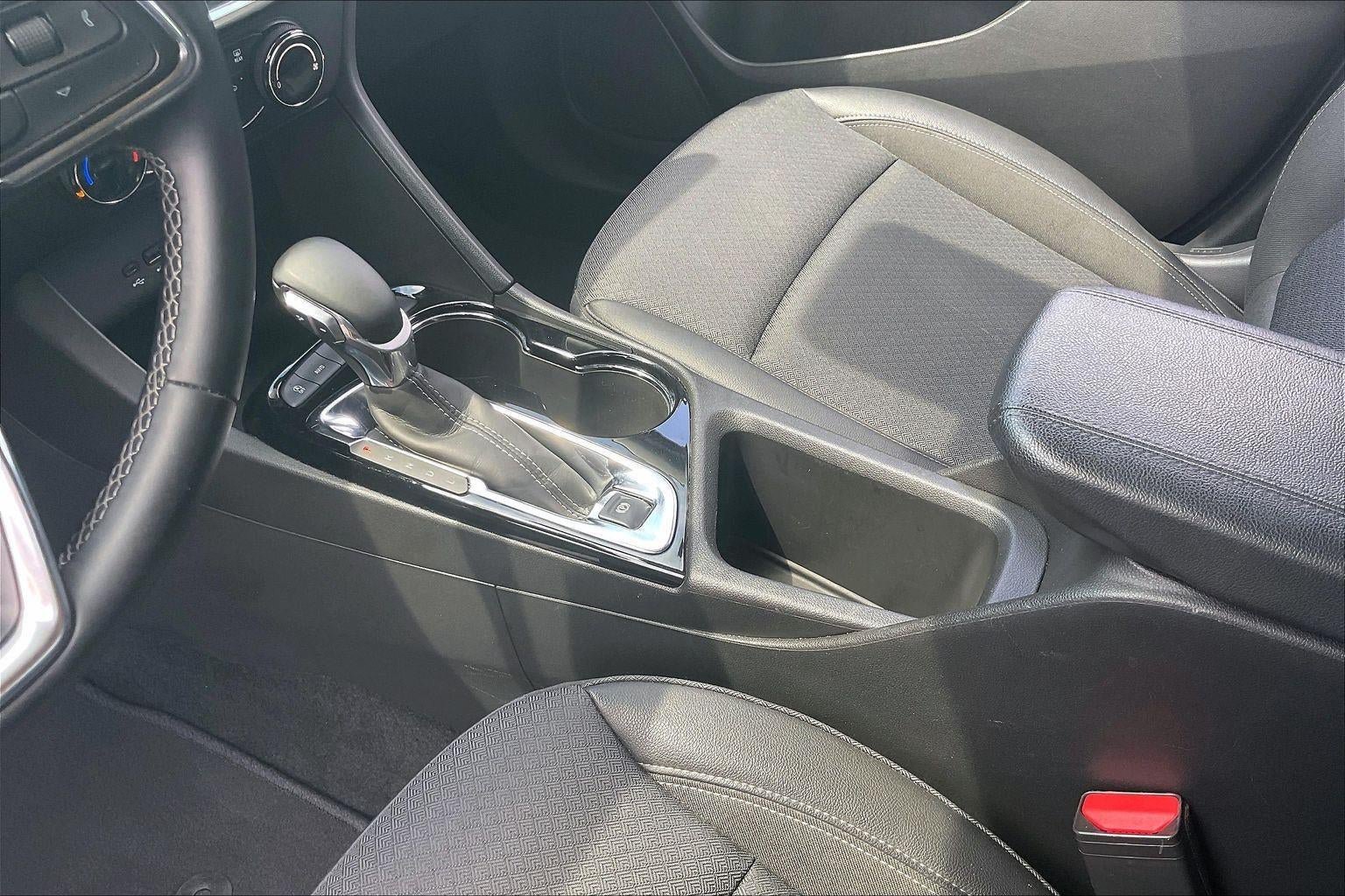 Used 2025 Buick Encore GX Preferred AWD/4WD image 19