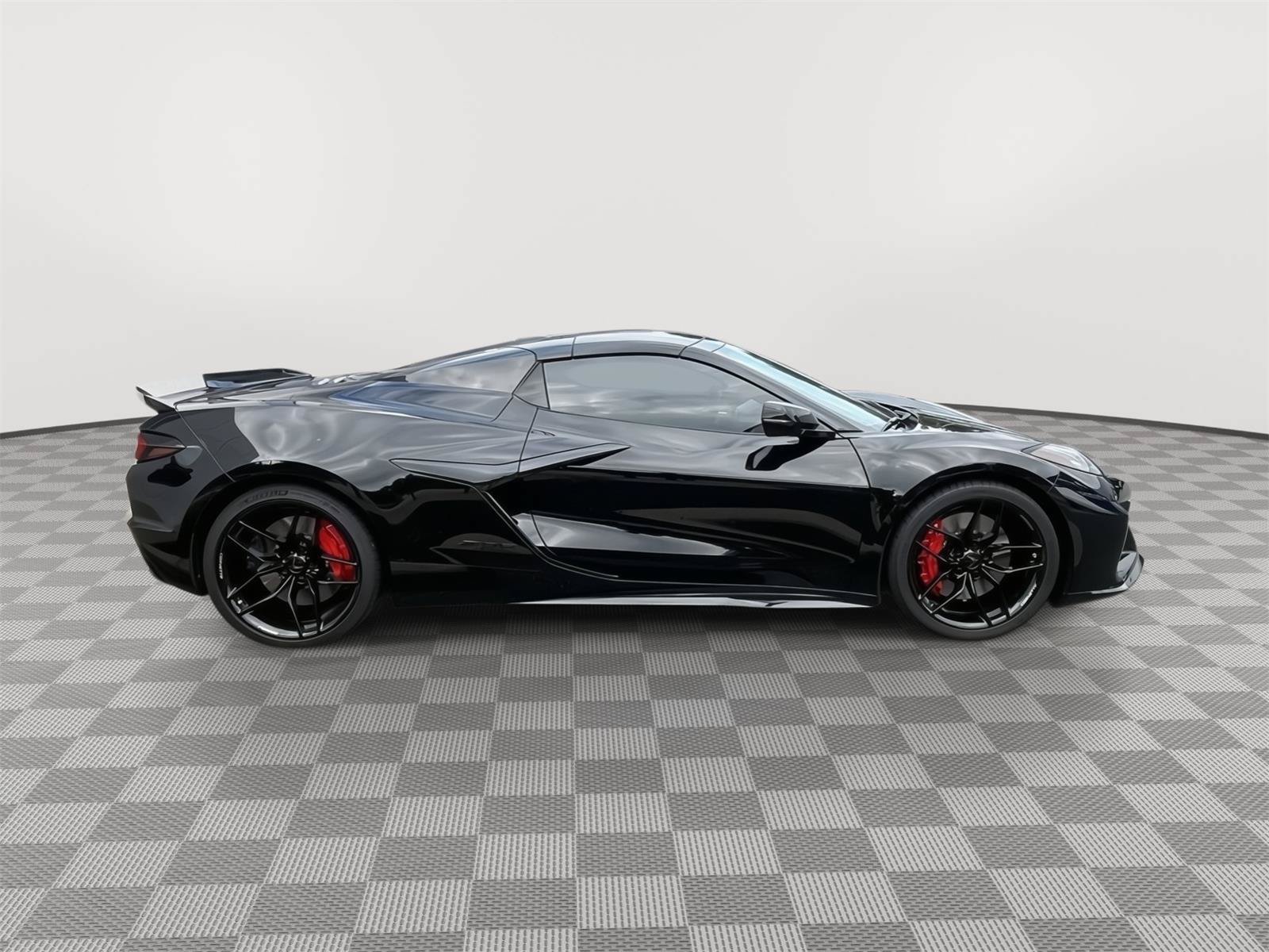 Used 2026 Chevrolet Corvette Z06 RWD image 9