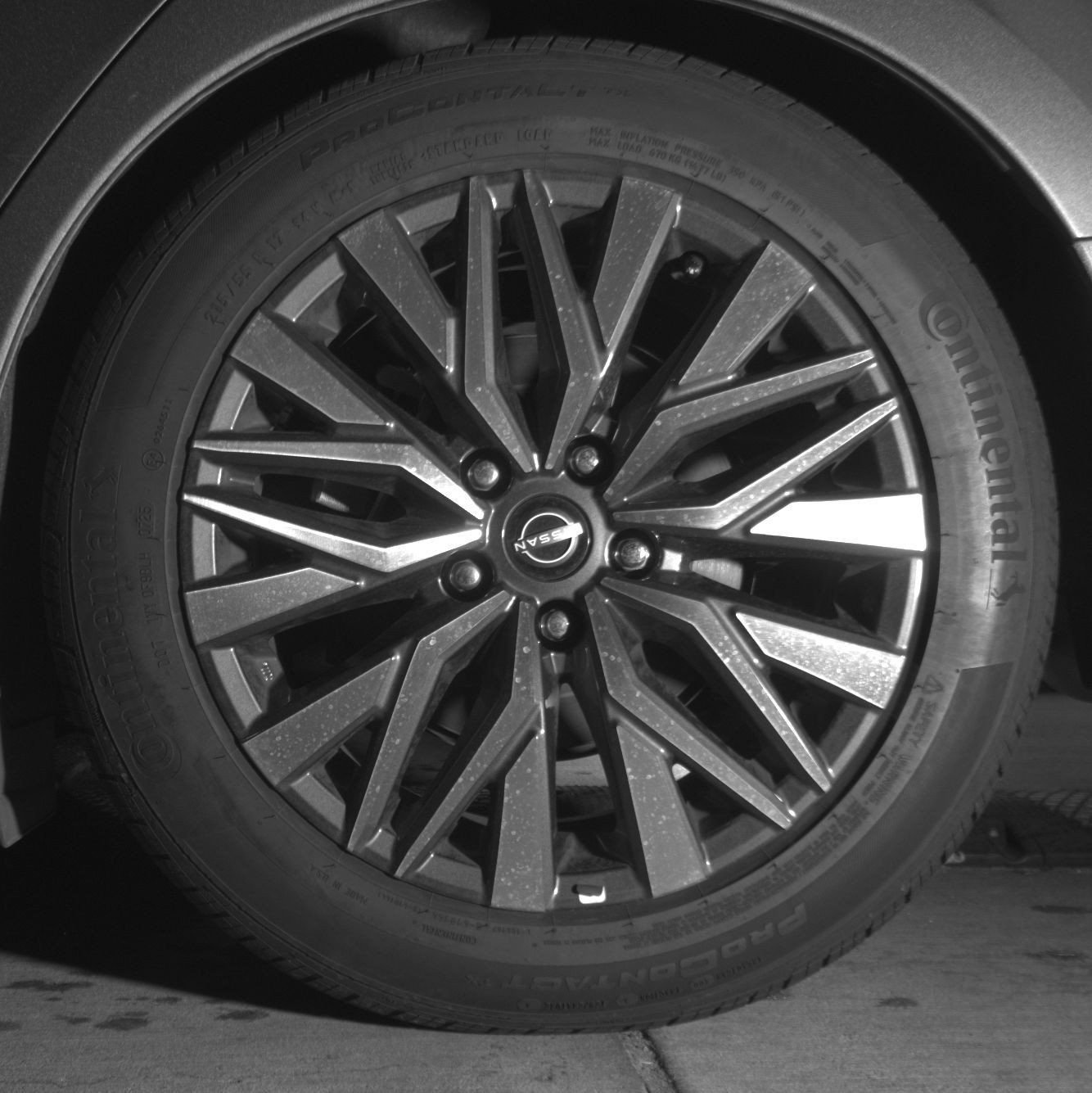 Used 2025 Nissan Altima 2.5 SV FWD image 16