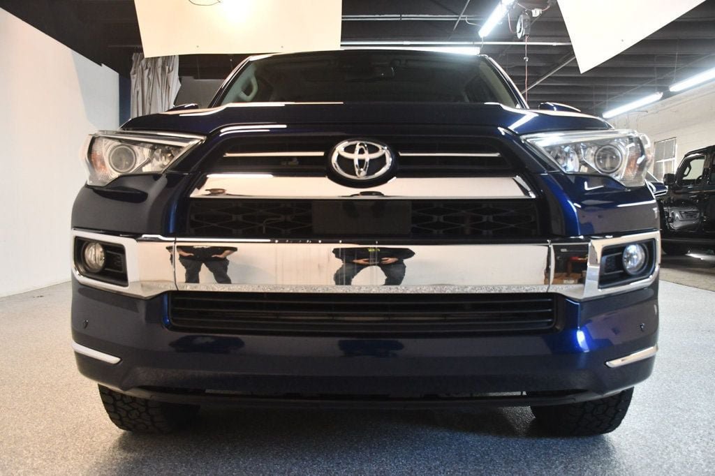 Used 2020 Toyota 4Runner Limited AWD/4WD image 12