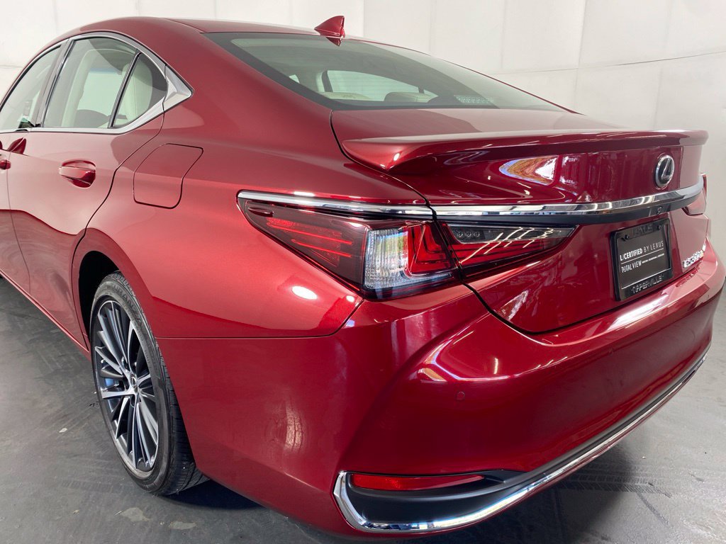 Certified 2024 Lexus ES 300h w/ Premium Package FWD image 9