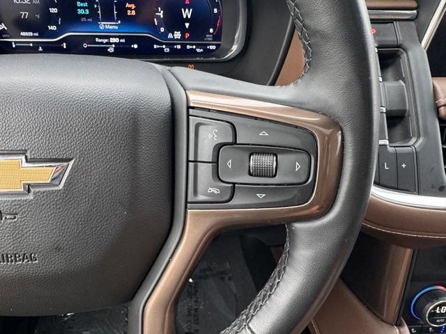 Used 2023 Chevrolet Suburban High Country w/ Premium Package 2 AWD/4WD image 31
