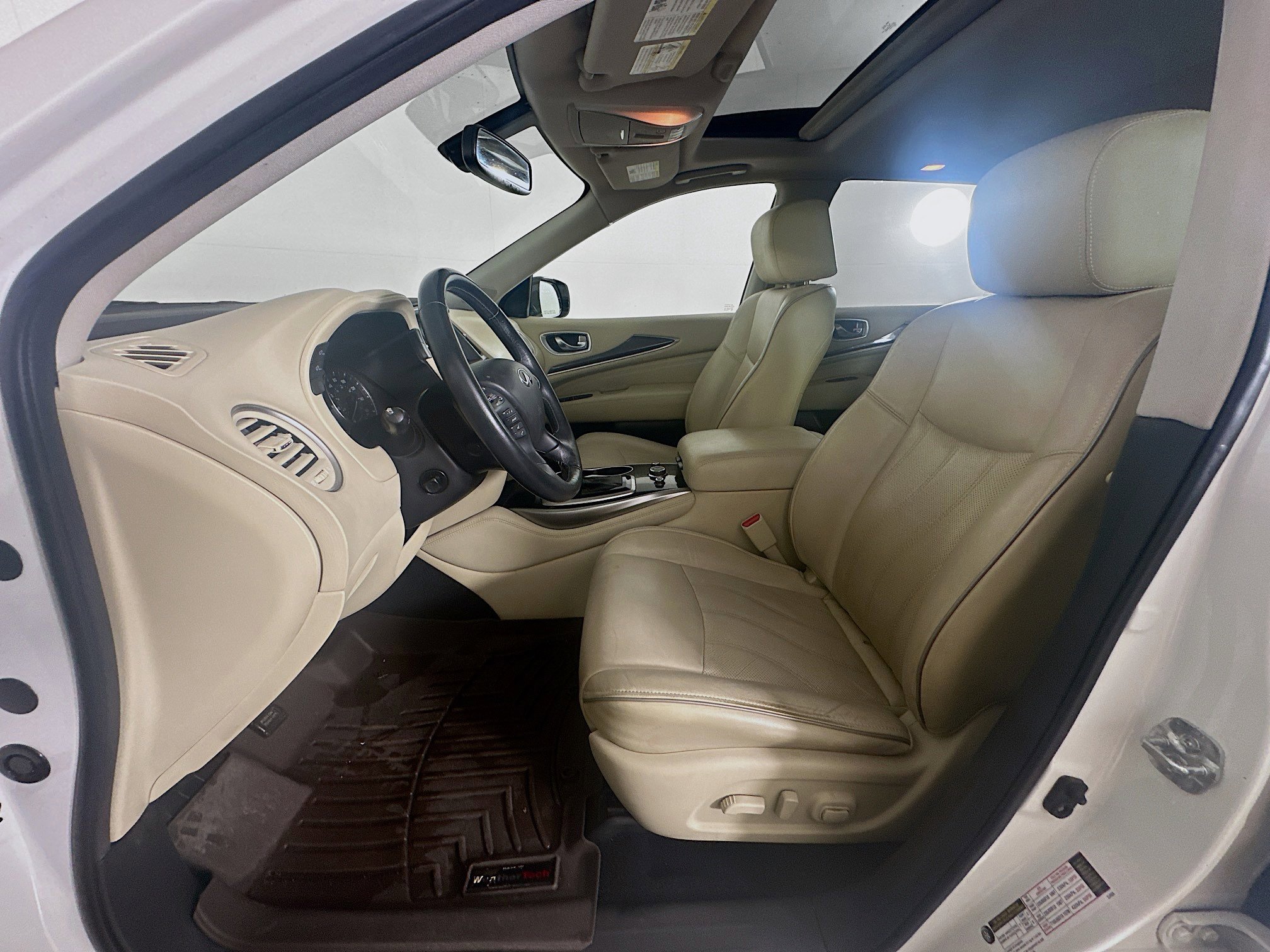 Used 2017 INFINITI QX60 FWD w/ Premium Plus Package image 13