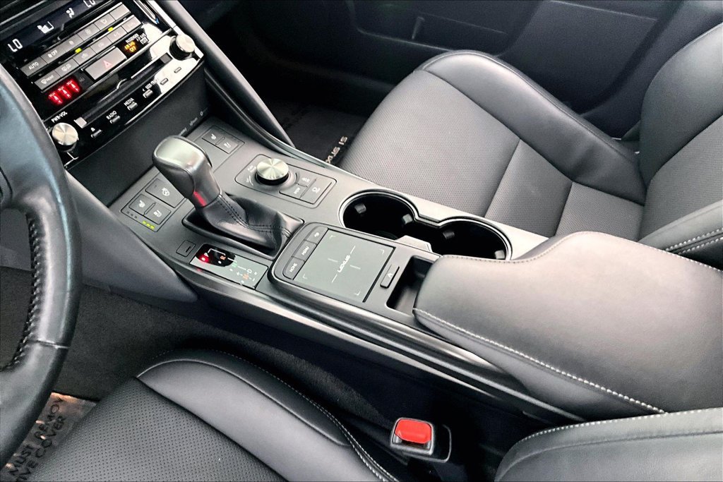 Used 2024 Lexus IS 300 w/ Comfort Package RWD image 17