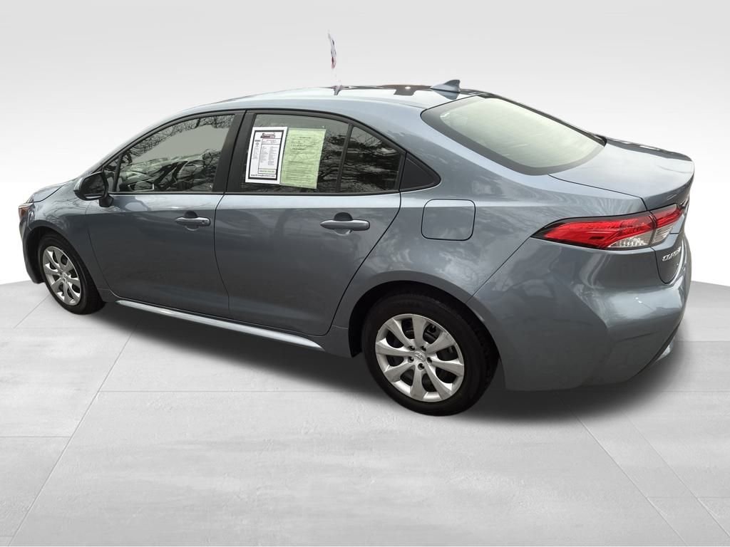 Used 2022 Toyota Corolla LE image 13