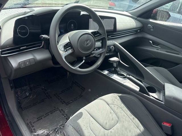 Used 2024 Hyundai Elantra SEL image 23