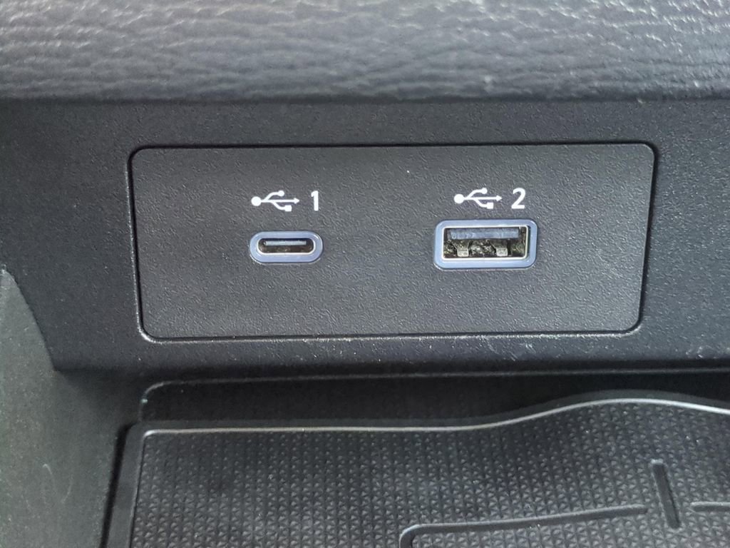 Used 2023 Mitsubishi Outlander SE image 15