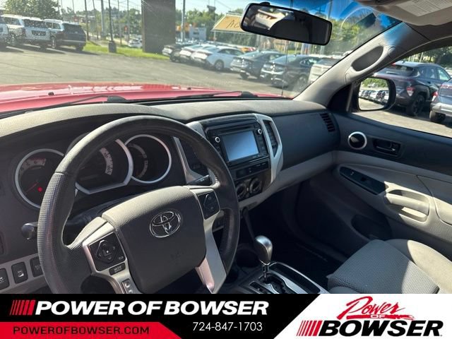 Used 2014 Toyota Tacoma 4x4 Access Cab V6 w/ TRD Off-Road Package image 3