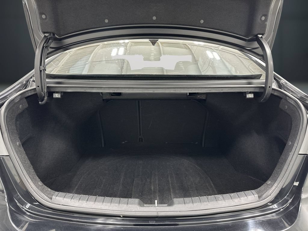 Used 2017 Hyundai Elantra SE FWD image 12