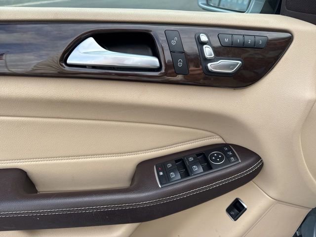 Used 2018 Mercedes-Benz GLS 450 4MATIC image 19