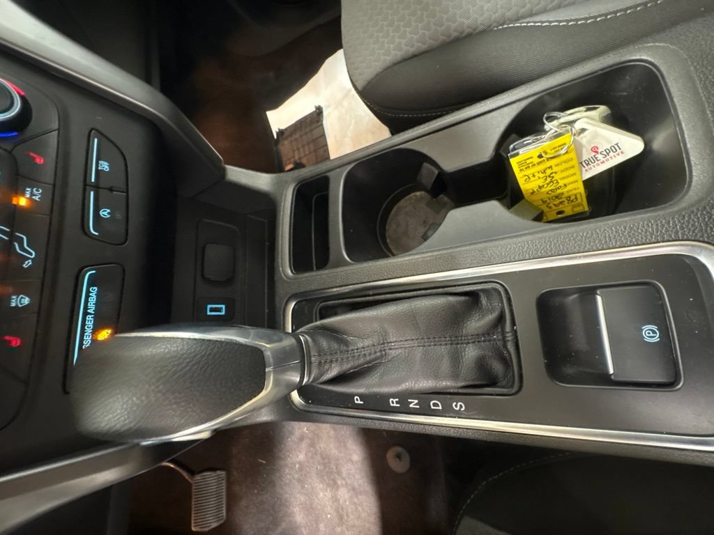 Used 2019 Ford Escape SE FWD image 30