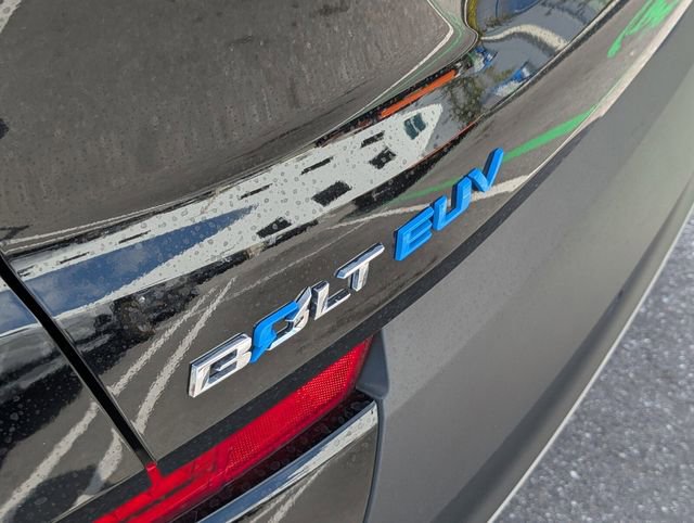 Certified 2023 Chevrolet Bolt EUV LT w/ Comfort Package image 10
