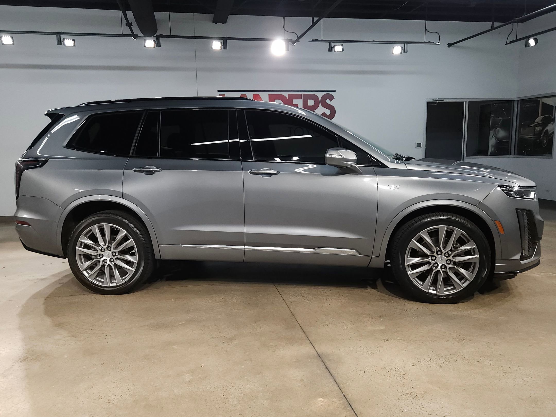 Used 2020 Cadillac XT6 Sport w/ Platinum Package image 8