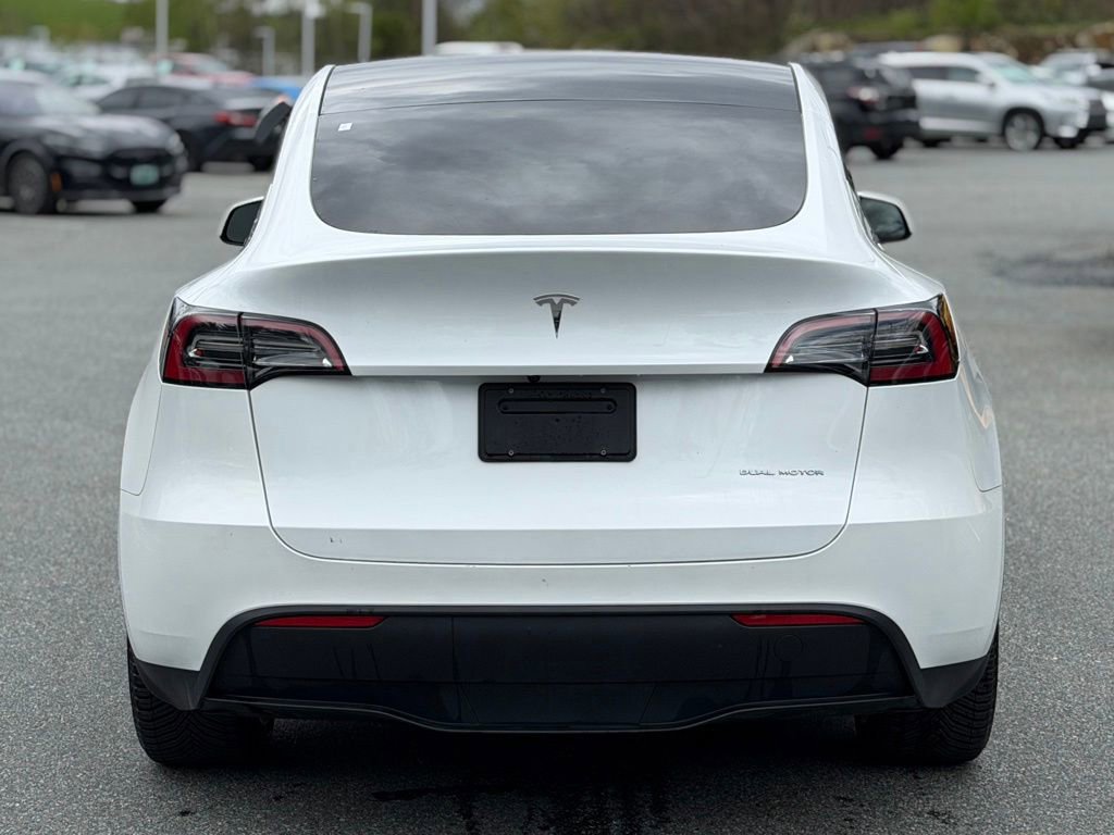 Used 2023 Tesla Model Y Long Range AWD/4WD image 4