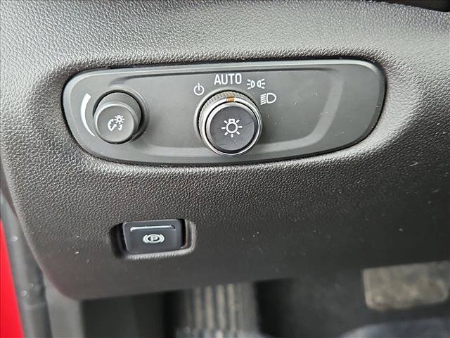 Used 2022 Chevrolet Blazer RS w/ Enhanced Convenience Package FWD image 17