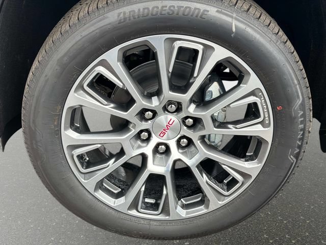 New 2026 GMC Yukon XL Denali w/ Sun & Power Step Package AWD/4WD image 10