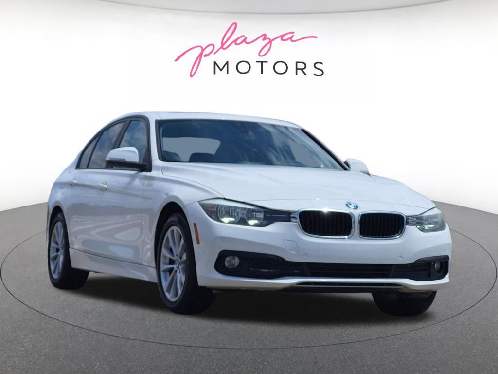 Used 2016 BMW 320i Sedan RWD image 3