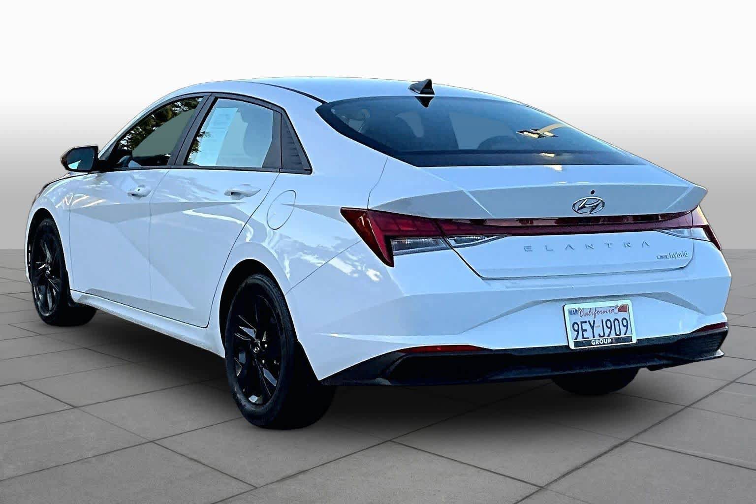 Used 2023 Hyundai Elantra Blue FWD image 11