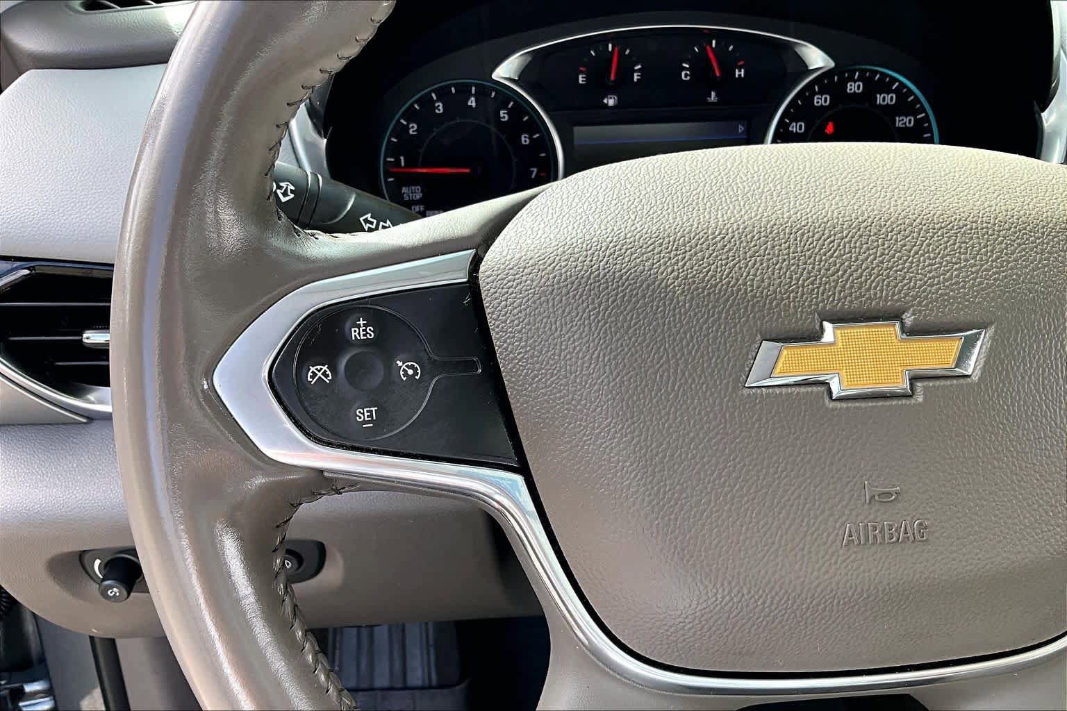 Used 2021 Chevrolet Traverse LT FWD image 23