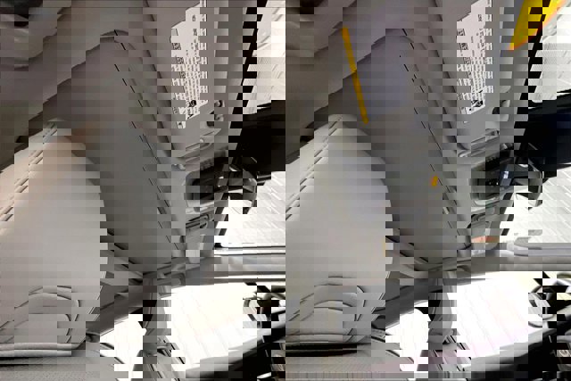 Used 2025 Toyota Prius XLE image 23