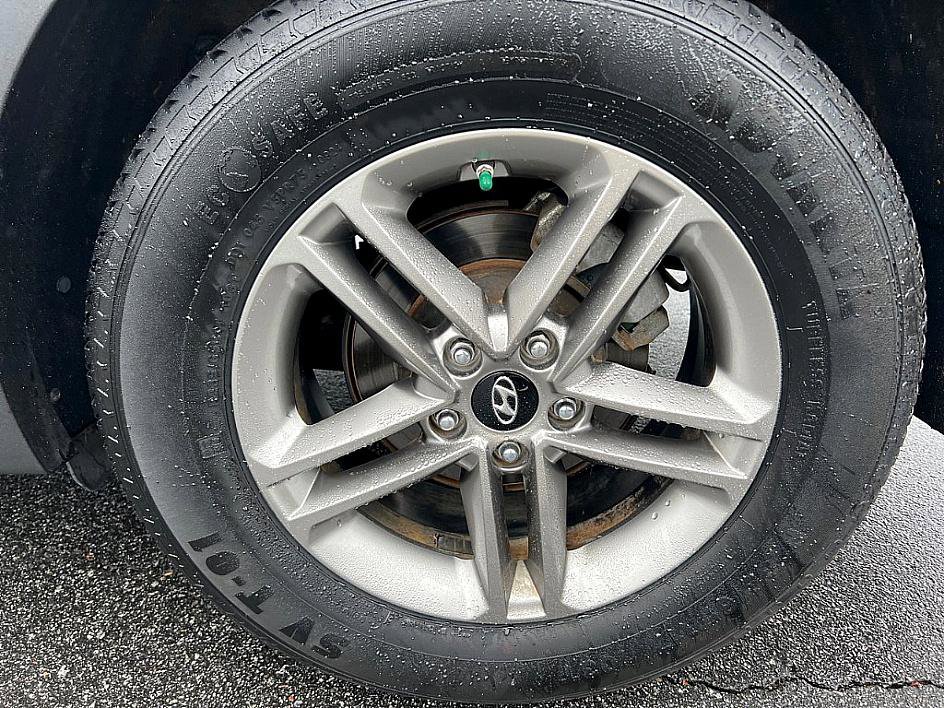 Used 2017 Hyundai Santa Fe Sport image 5