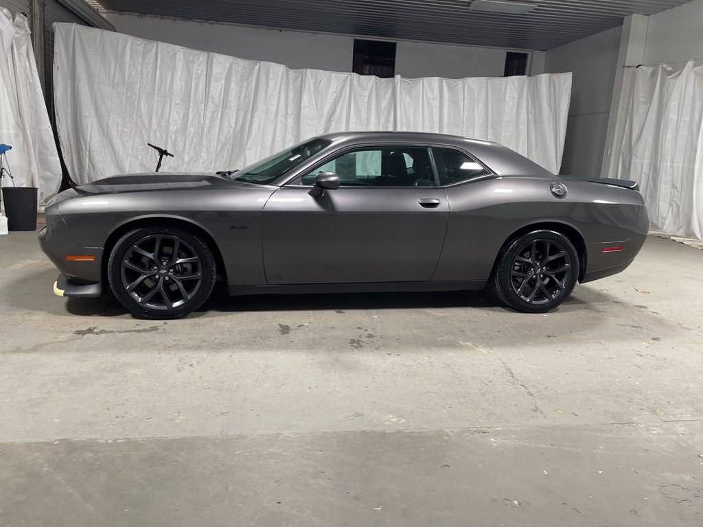 Used 2023 Dodge Challenger R/T w/ Blacktop Package RWD image 4