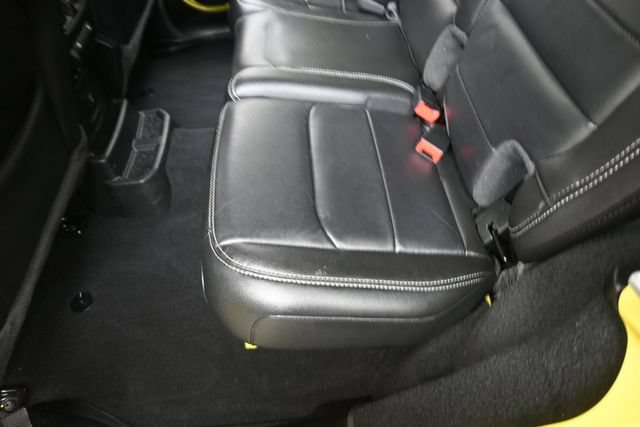 Used 2023 Jeep Wrangler Unlimited Sahara w/ LED Lighting Group AWD/4WD image 21