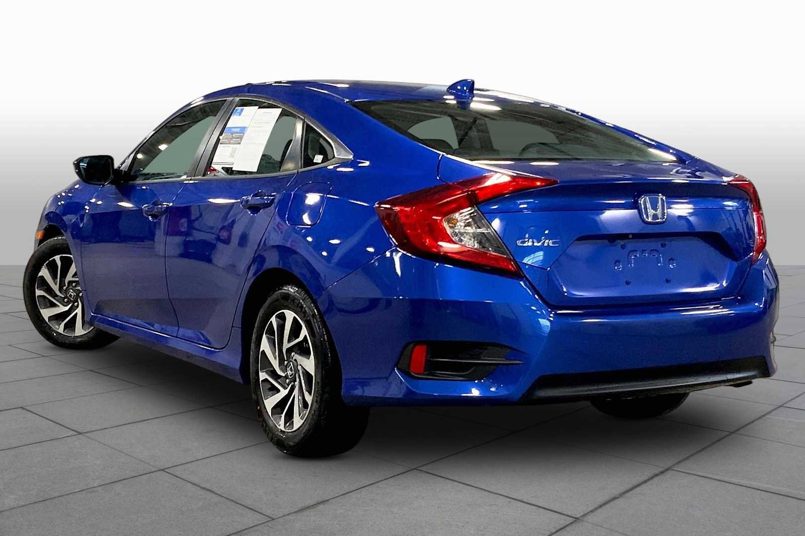 Used 2018 Honda Civic EX image 10