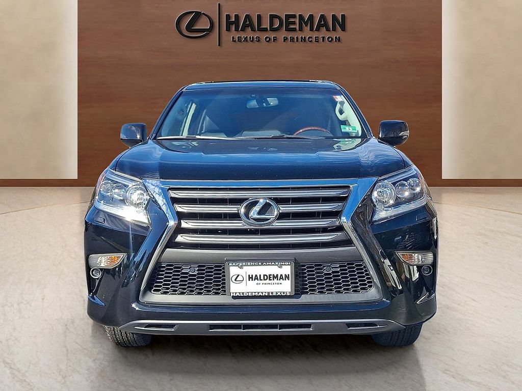 Used 2018 Lexus GX 460 Premium AWD/4WD image 2