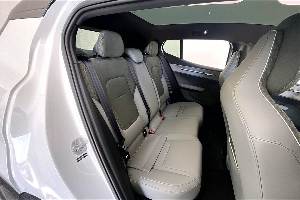New 2026 Volvo EX30 Ultra w/ Protection Package AWD/4WD image 11