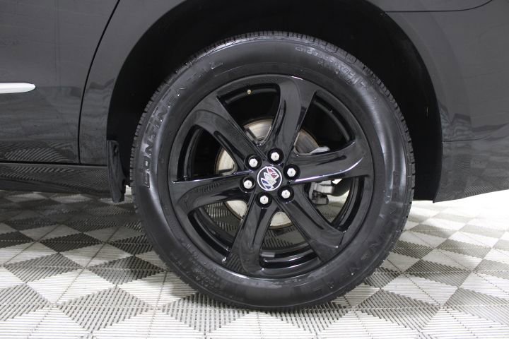 Used 2024 Buick Enclave Essence w/ Experience Buick Package FWD image 49