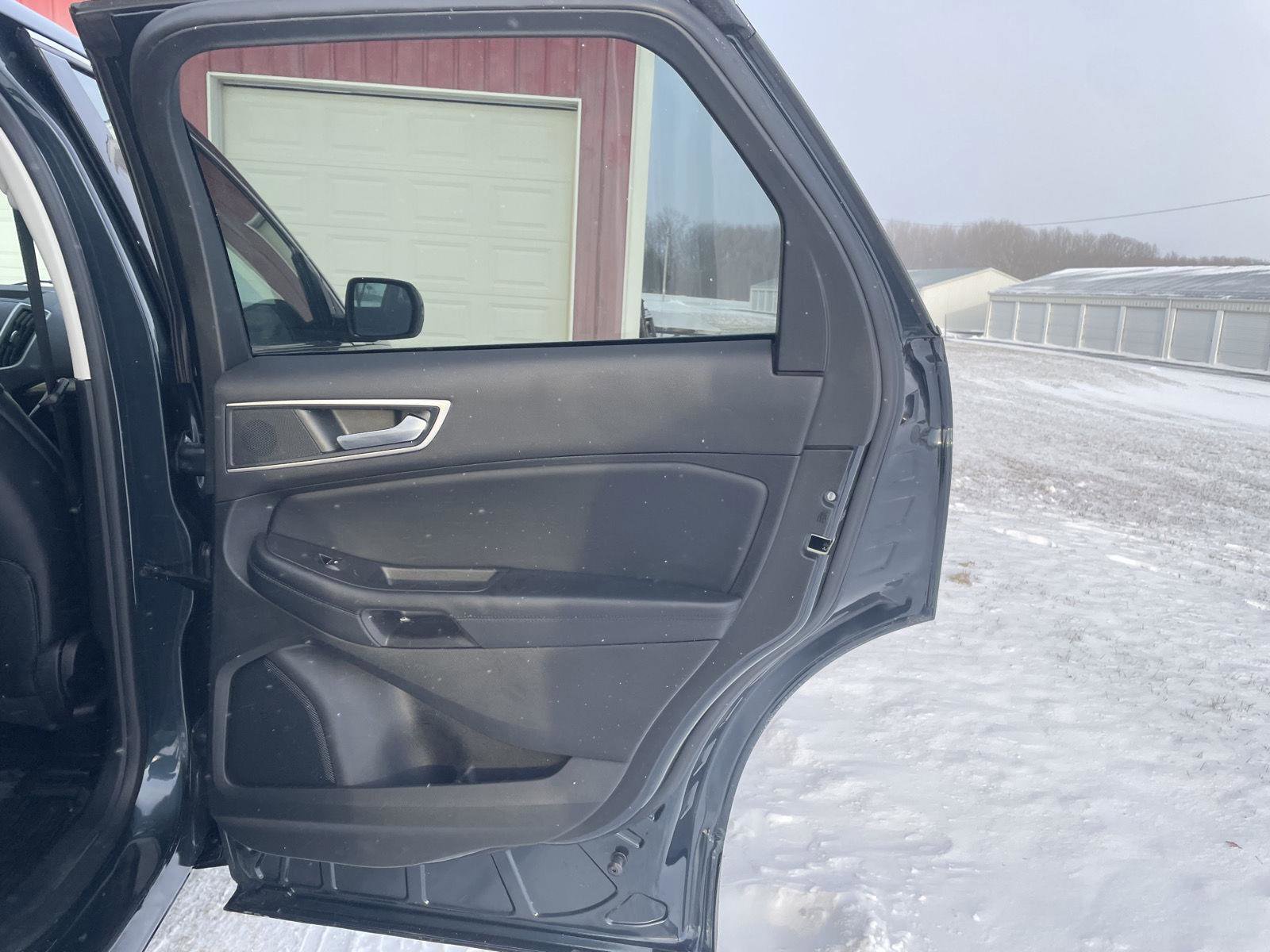 Used 2022 Ford Edge SEL w/ Convenience Package image 24