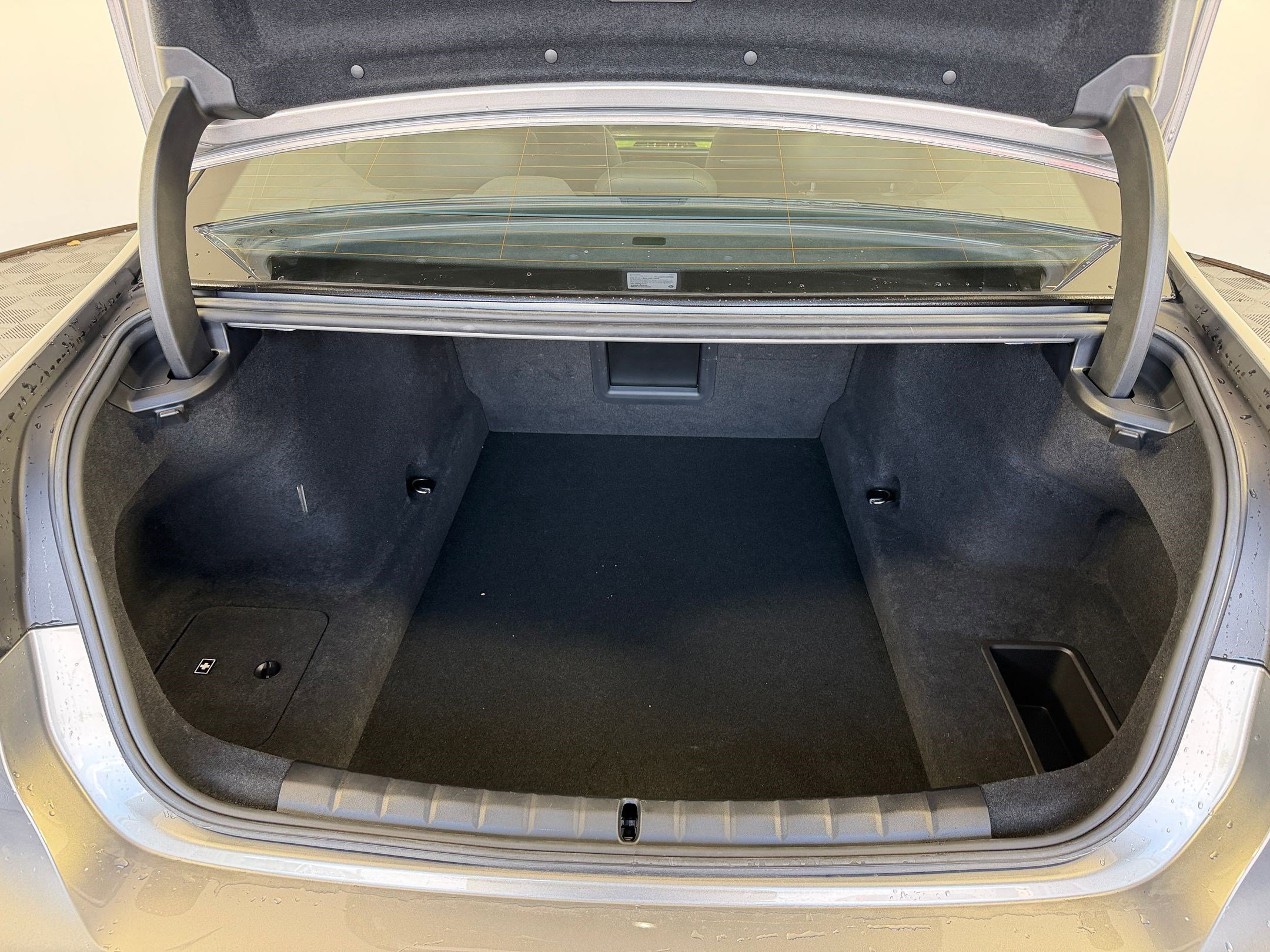 Certified 2024 BMW 760i xDrive w/ Executive Package AWD/4WD image 32