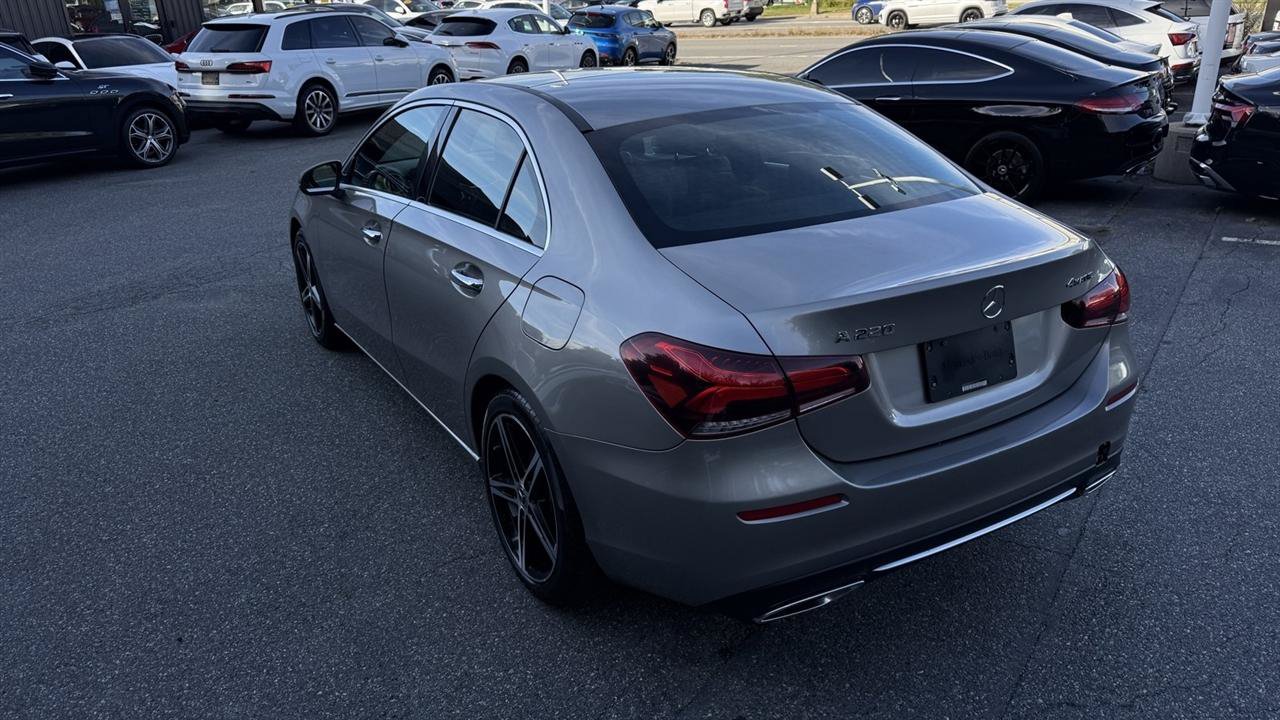 Used 2019 Mercedes-Benz A 220 4MATIC image 14