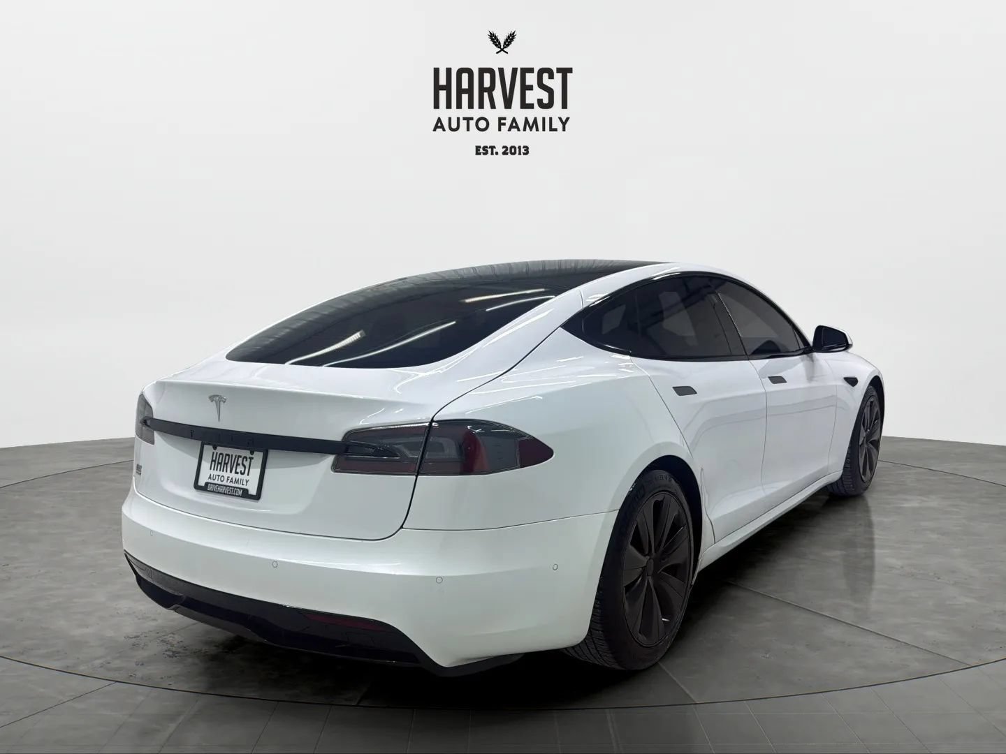 Used 2022 Tesla Model S Standard Range AWD/4WD image 6
