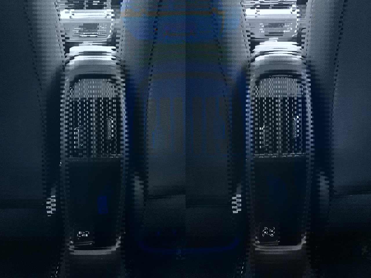 Used 2025 Hyundai Kona SEL image 13