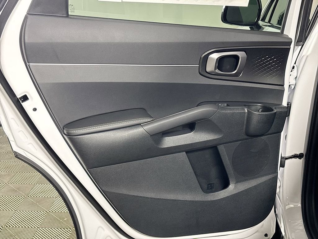 New 2025 Kia Sorento S image 20