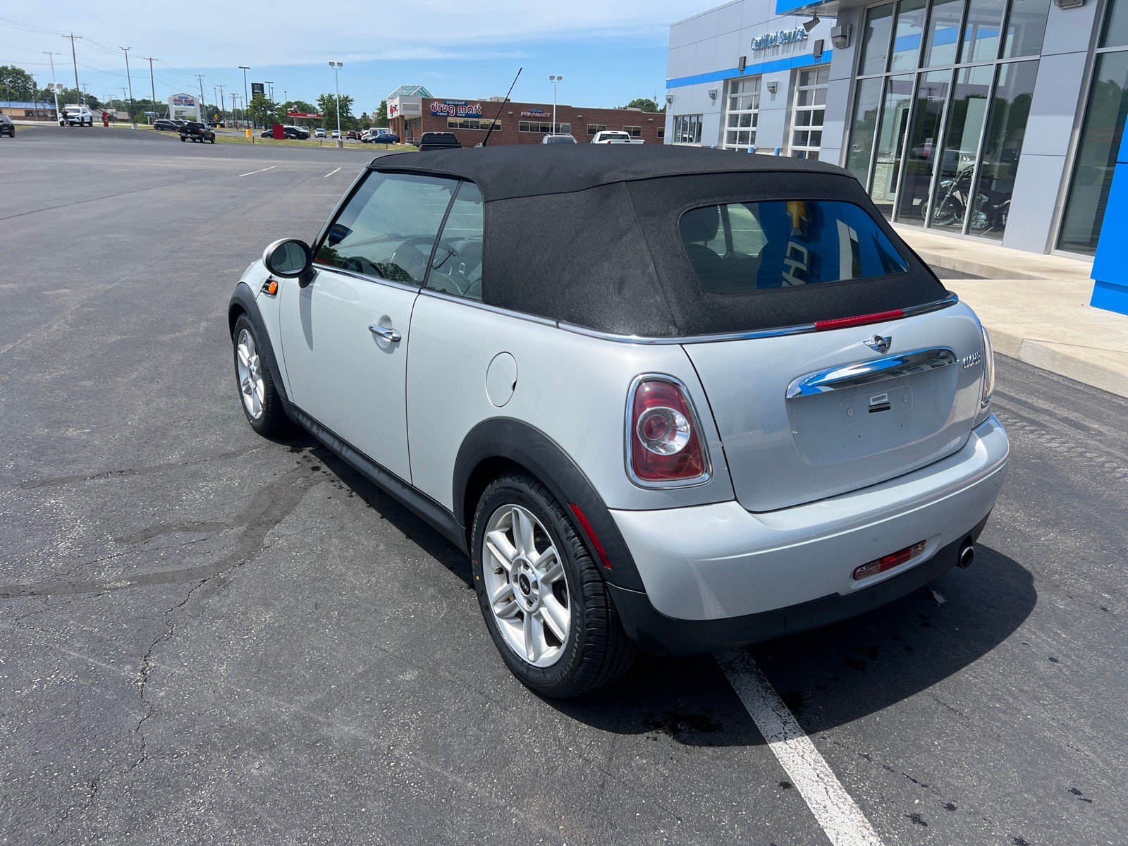 Used 2012 MINI Cooper Convertible FWD image 2